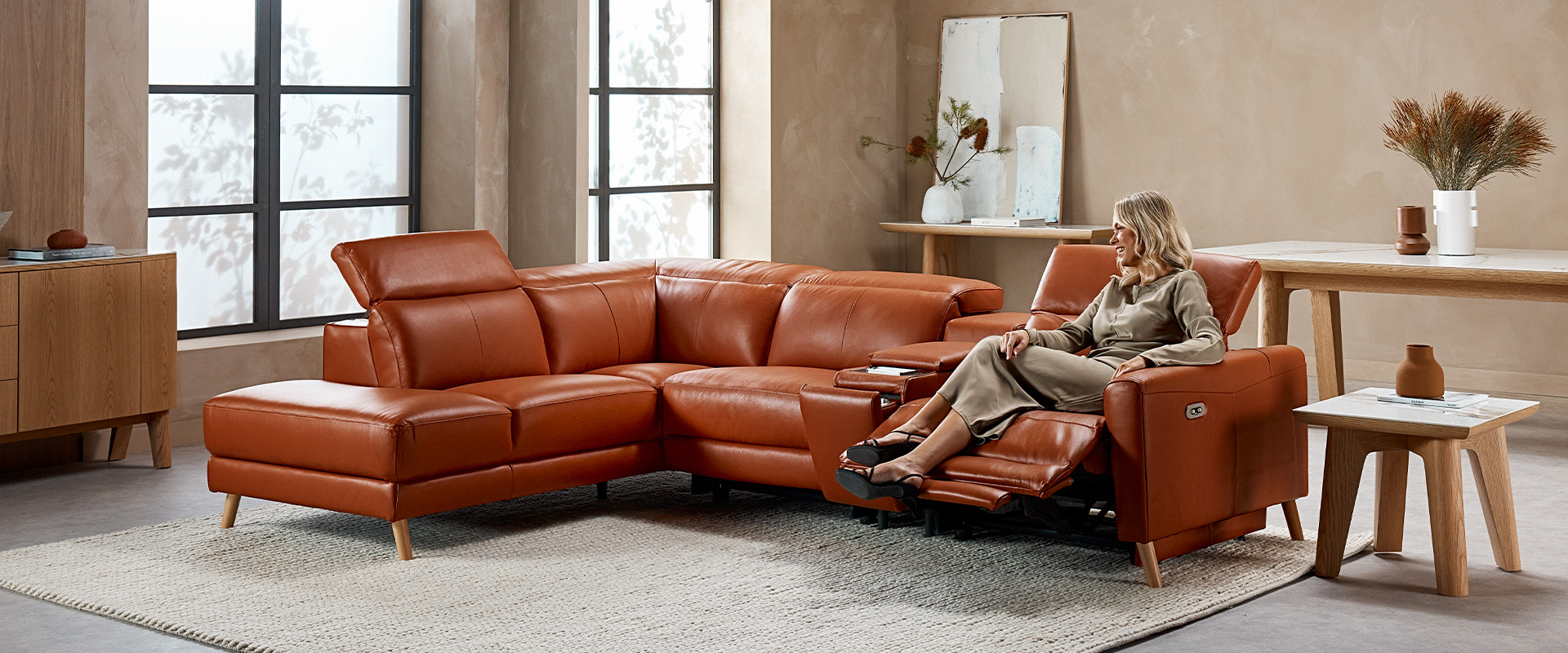 Antigua Lounge Sofa Leather Recliner