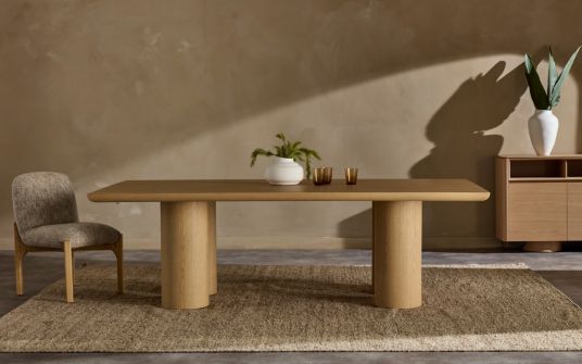 Rimowar Dining Table