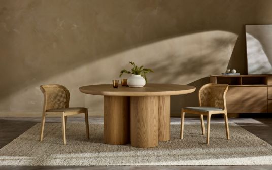 Rimowar Round Dining Table