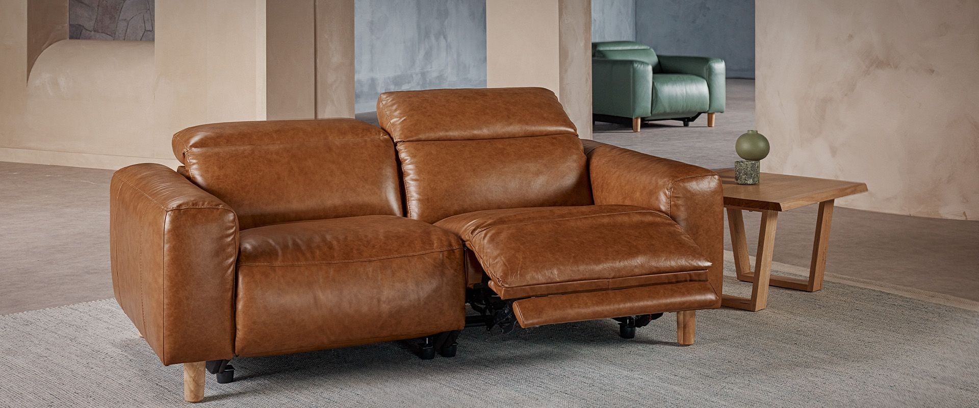 Nick scali tan deals leather sofa