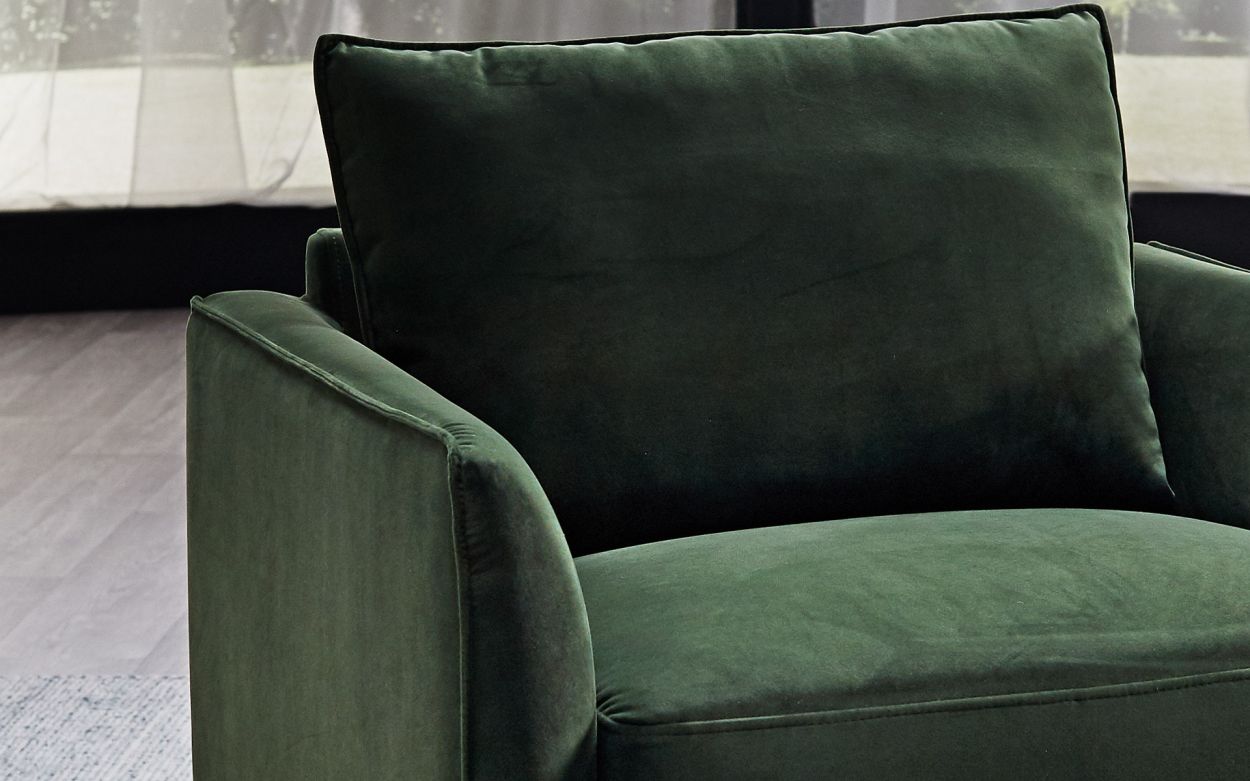 Nick scali sale leather armchair