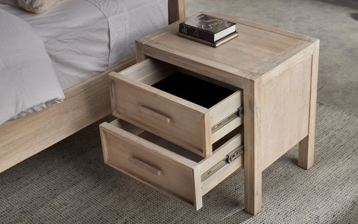 Nick scali cheap bedside tables