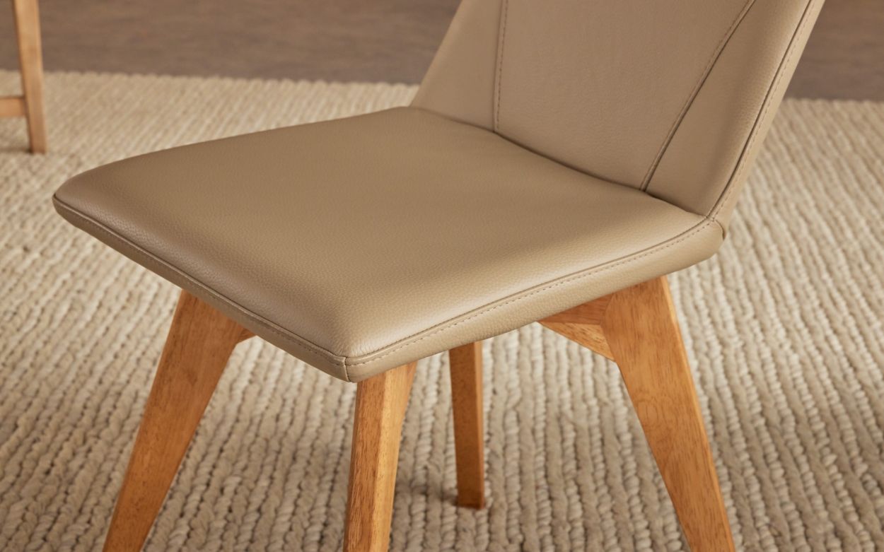 Gondaa Dining Chair
