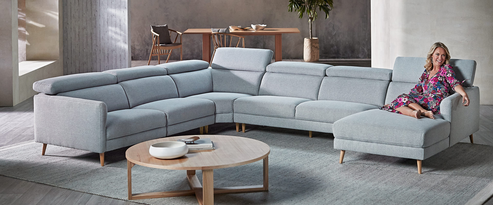 Nakeeta Modular Lounge Fabric Sofa
